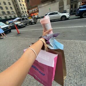 Meet your Posher, Tina